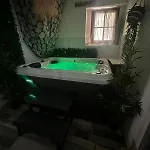 Semesterbostad Maison Familiale A 2 Min A Pied De L'institut A Armand Calme Jeux Babyfoot Jacuzzi Proche Saint-Laurent-dʼAigouze